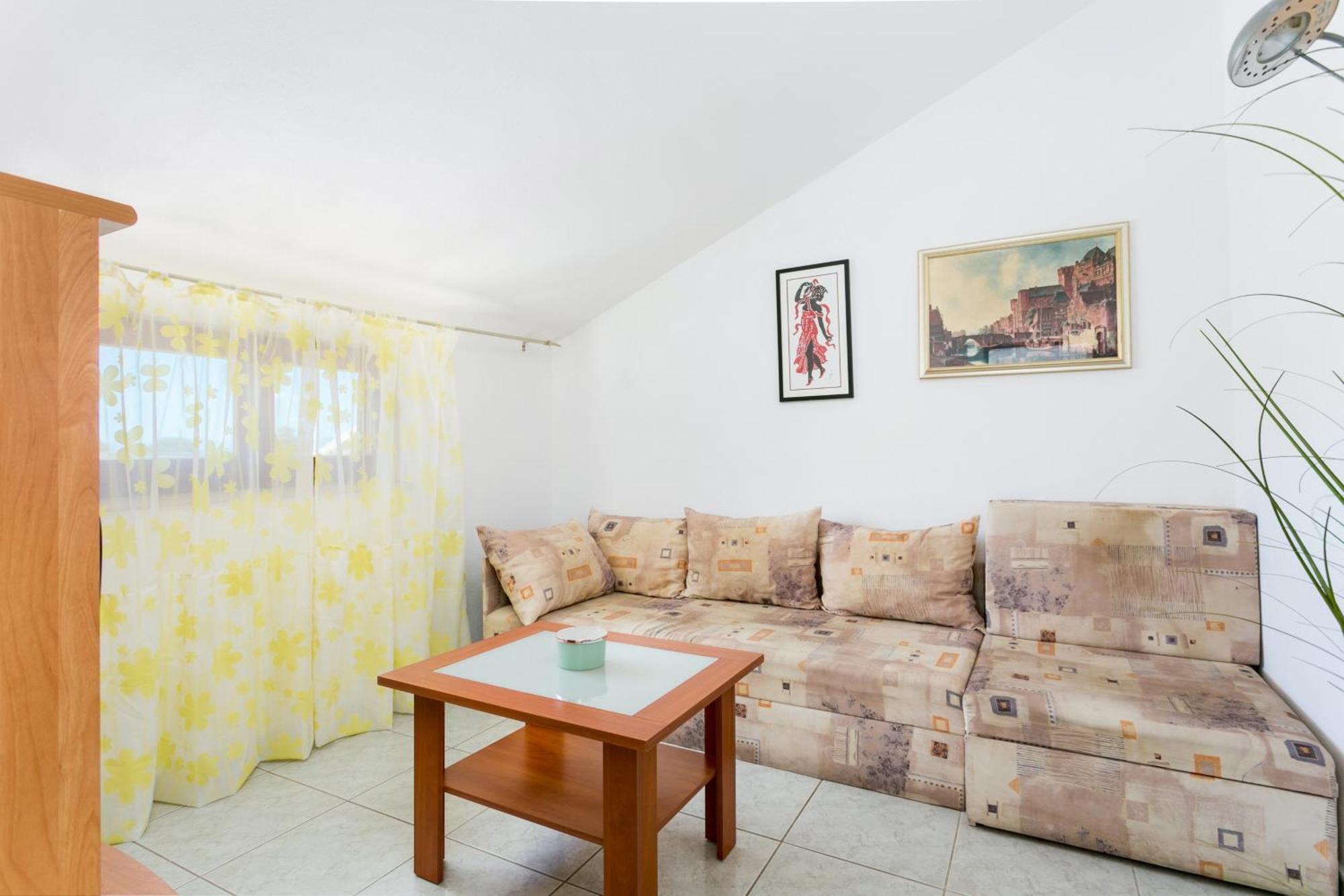 Apartments And Rooms With Parking Space Supetar, Brac - 5658 Екстериор снимка