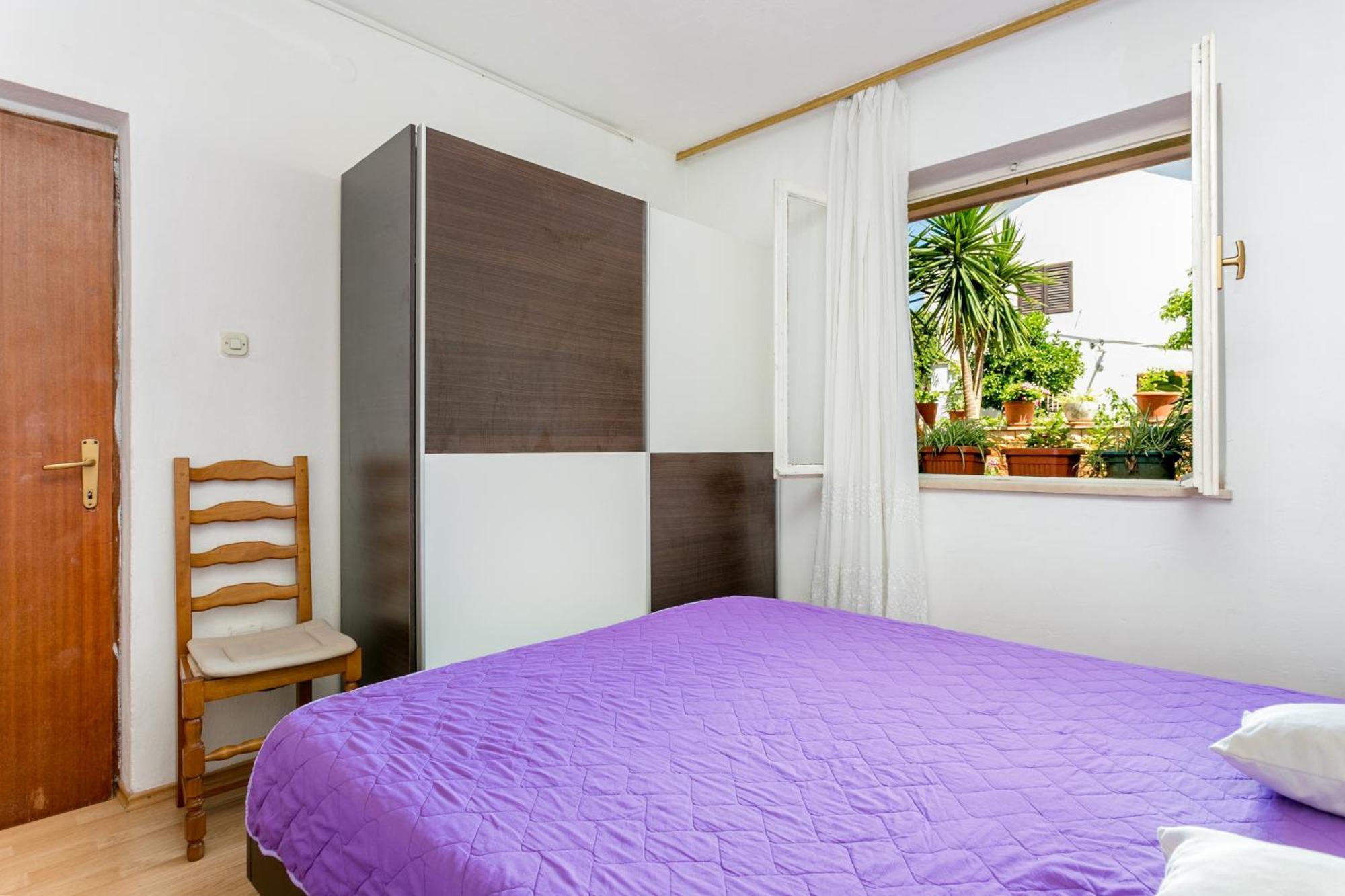 Apartments And Rooms With Parking Space Supetar, Brac - 5658 Стая снимка